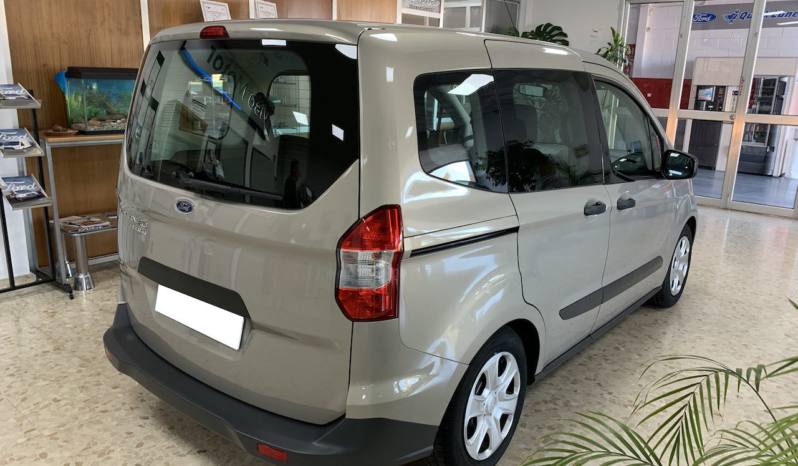 Ford Tourneo Courier Ambiente 1.5 TDCI 75cv lleno
