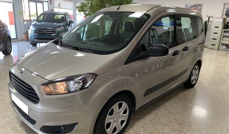Ford Tourneo Courier Ambiente 1.5 TDCI 75cv lleno