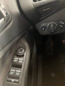 Ford C-MAX  1.5 TDCi 120cv Trend Plus 2017 lleno