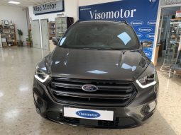 Ford Kuga 1.5 TDCi 120cv ST LINE lleno