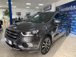 Ford Kuga 1.5 TDCi 120cv ST LINE lleno