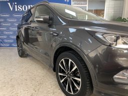 Ford Kuga 1.5 TDCi 120cv ST LINE lleno