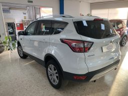 Ford Kuga 1.5 Ecoboost 120cv gasolina TREND PLUS lleno