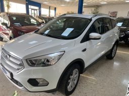 Ford Kuga 1.5 Ecoboost 120cv gasolina TREND PLUS lleno