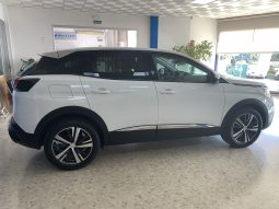 Peugeot 3008 1.2 PureTech 130cv 2019 ALLURE lleno