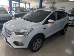 Ford Kuga 1.5 Ecoboost 120cv gasolina TREND PLUS lleno