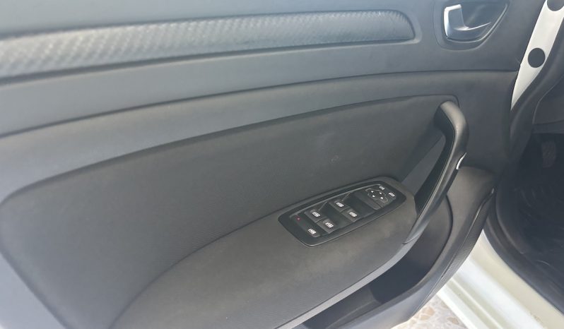 Renault Megane Sport Tourer 1.5 Dci Blue Business 115cv lleno