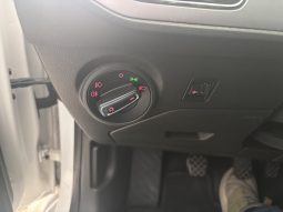 Seat Leon 1.6 TDi 105cv STYLE lleno