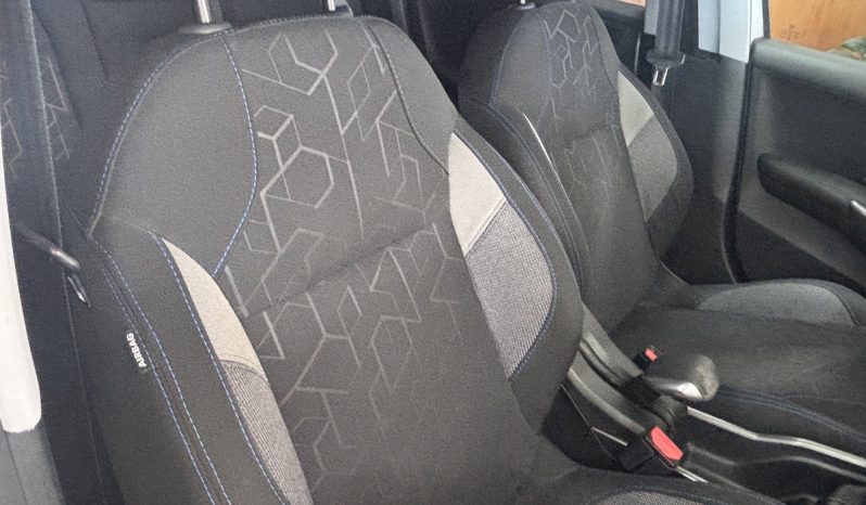 Peugeot 2008 1.5 Hdi 100cv Style Plus lleno