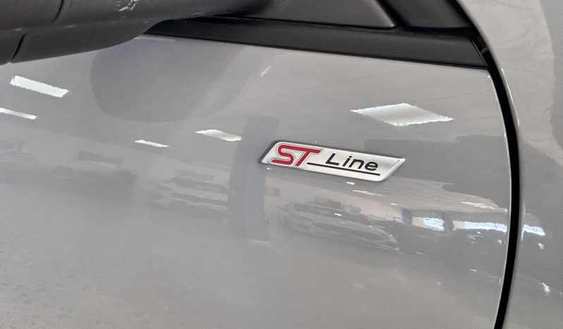 Ford Kuga Híbrido STLine XTech 190cv lleno