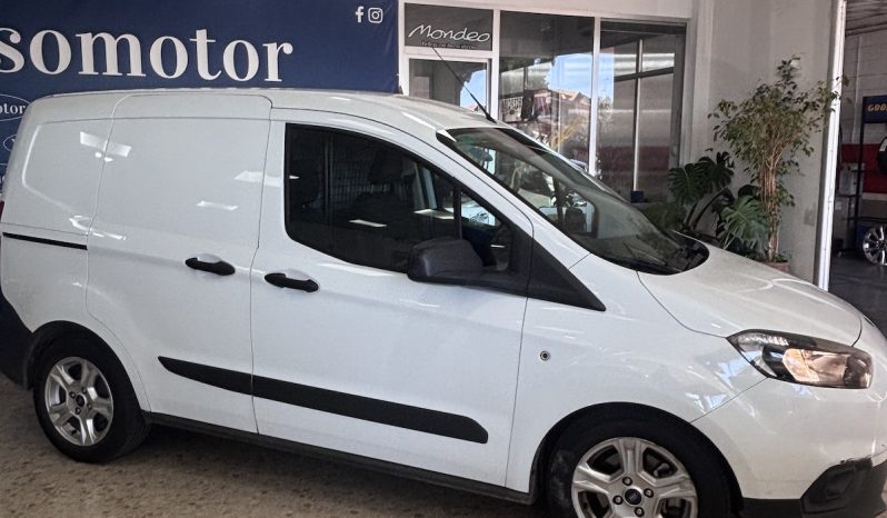 Transit Courier Van 1.5 TDCi 75cv TREND lleno