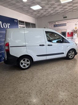 Transit Courier Van 1.5 TDCi 75cv TREND lleno