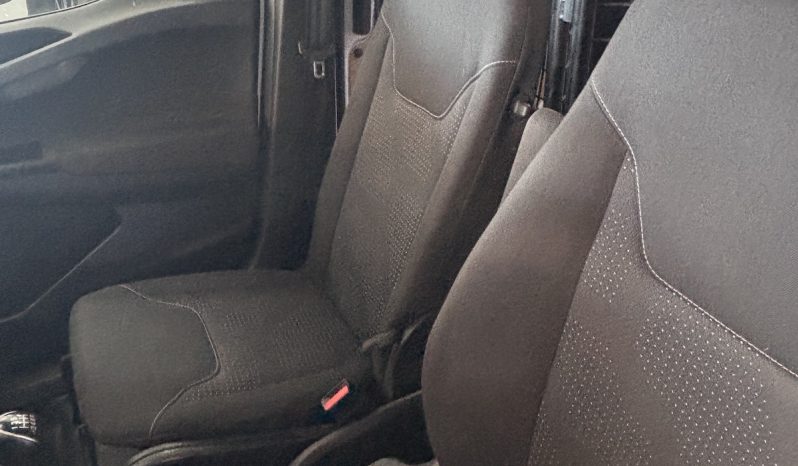 Transit Courier Van 1.5 TDCi 75cv TREND lleno