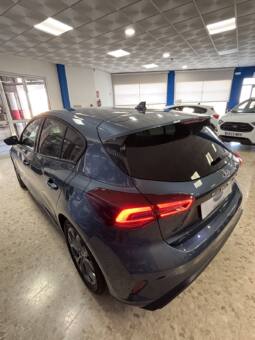 Ford Focus 1.0 Ecoobost 155cv ST LINE lleno