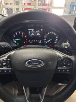 Ford Focus 1.0 Ecoobost 155cv ST LINE lleno