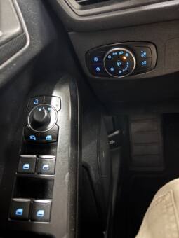 Ford Focus 1.0 Ecoobost 155cv ST LINE lleno