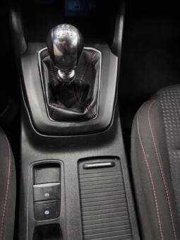Ford Focus 1.0 Ecoobost 155cv ST LINE lleno