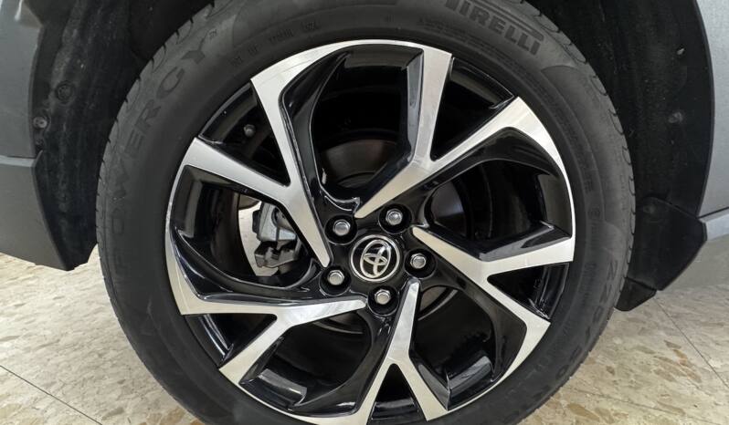 Toyota 1.8 HIBRIDO 125cv ADVANCE lleno