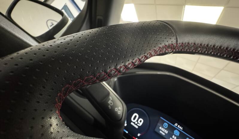 Ford Kuga 1.5 ECOBOOST 150cv ST LINE lleno