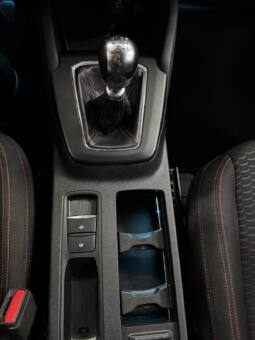 Ford Kuga 1.5 ECOBOOST 150cv ST LINE lleno
