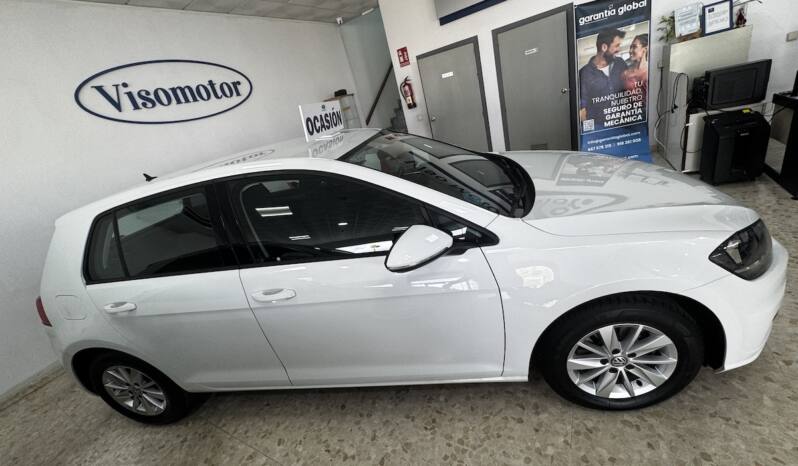Volkswagen Golf 1.6 TDI 115CV LAST EDITION lleno