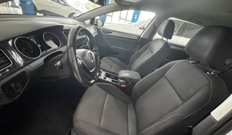 Volkswagen Golf 1.6 TDI 115CV LAST EDITION lleno