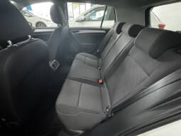 Volkswagen Golf 1.6 TDI 115CV LAST EDITION lleno