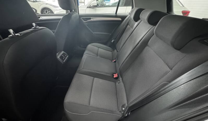 Volkswagen Golf 1.6 TDI 115CV LAST EDITION lleno